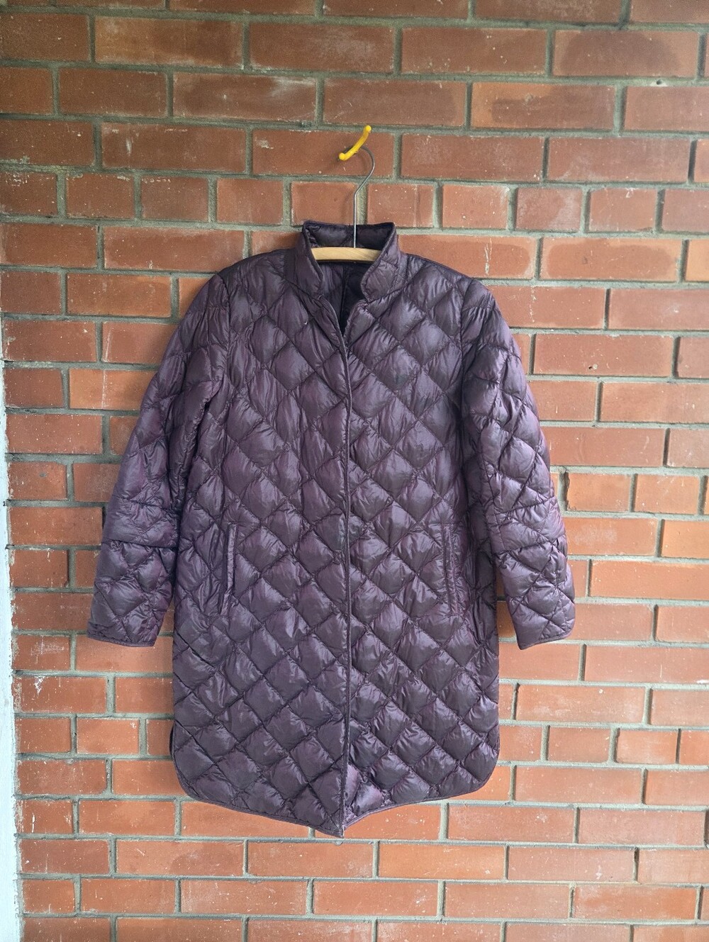 S Max Mara The Cube Csoft Quilted Down Jacket – Burgundy/Plum, Size M